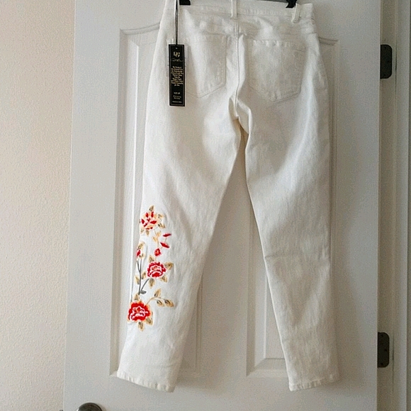 DG2  Virtual Stretch Jeans - Picture 4 of 6